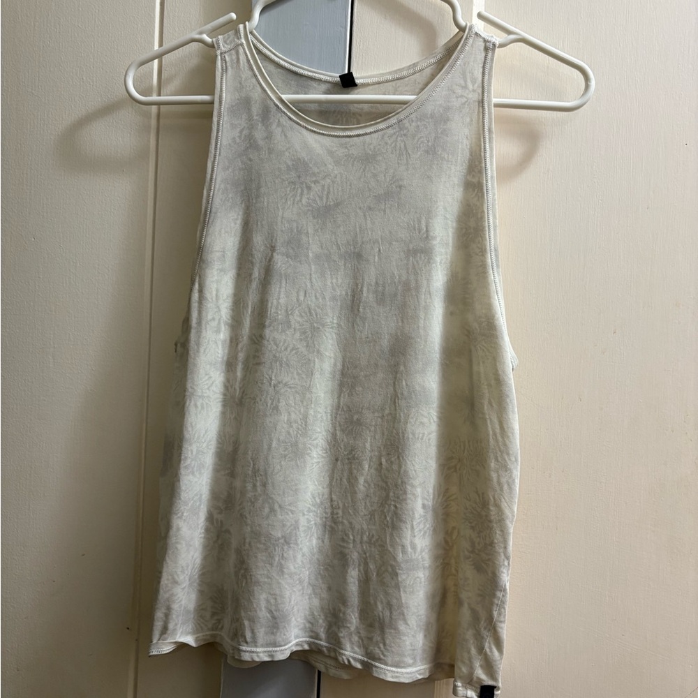 EUC Lululemon Tank